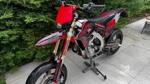 Honda CRF 450R (2022)  (6)