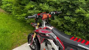 Honda CRF 450R (2022)  (8)