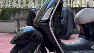 Piaggio Vespa 200 E  (8)