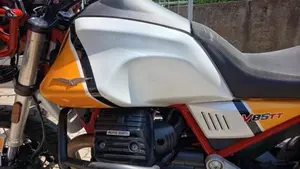 Moto Guzzi V85 TT Evocative Graphics (2019 - 20)  (4)