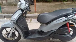 Piaggio Liberty 50 RST (2025 - 26)  (2)