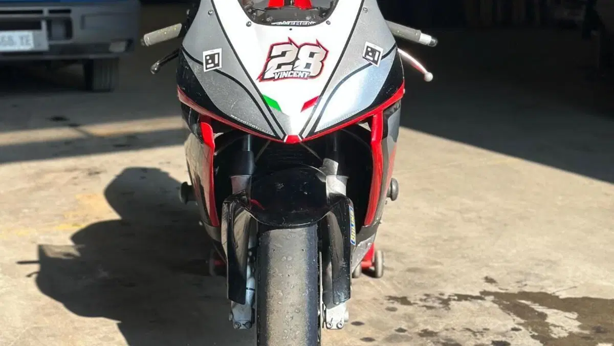 Honda CBR 600 RR (2003 - 04)  (3)
