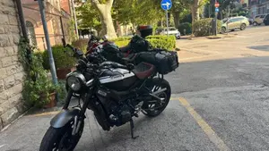 Yamaha XSR 900 ABS (2016 - 20)  (2)