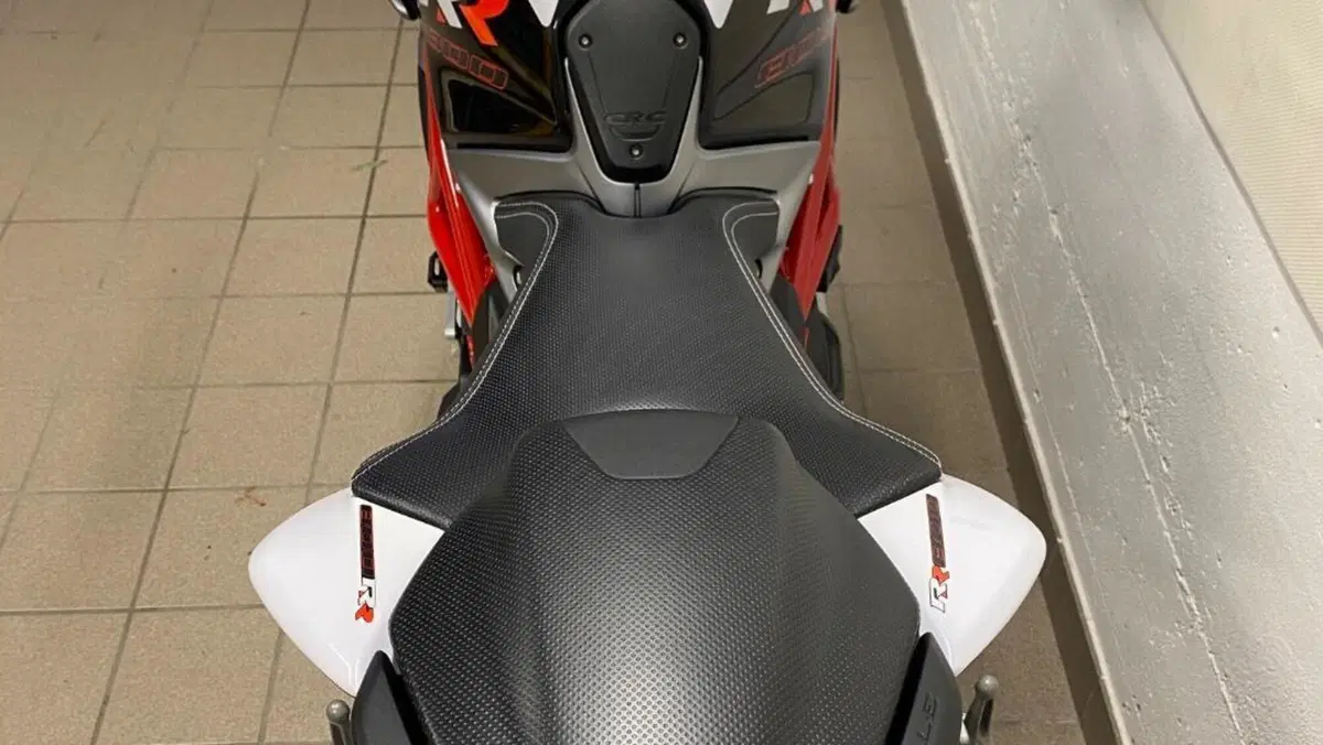 MV Agusta Brutale 800 RR (2017 - 20)  (6)