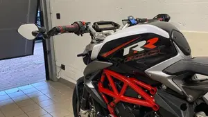 MV Agusta Brutale 800 RR (2017 - 20)  (9)