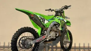 Kawasaki KX450F (2023)  (2)