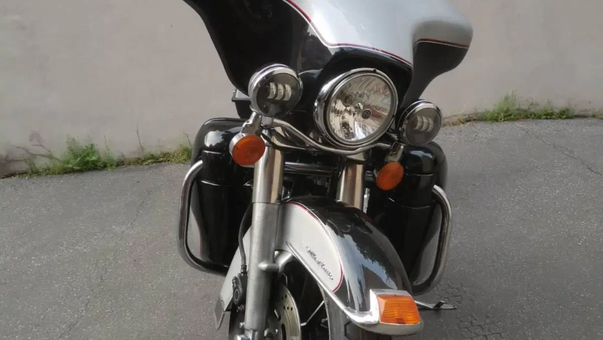Harley-Davidson 1340 Electra Glide Ultra Classic (1994 - 98) - FLHTCU  (2)