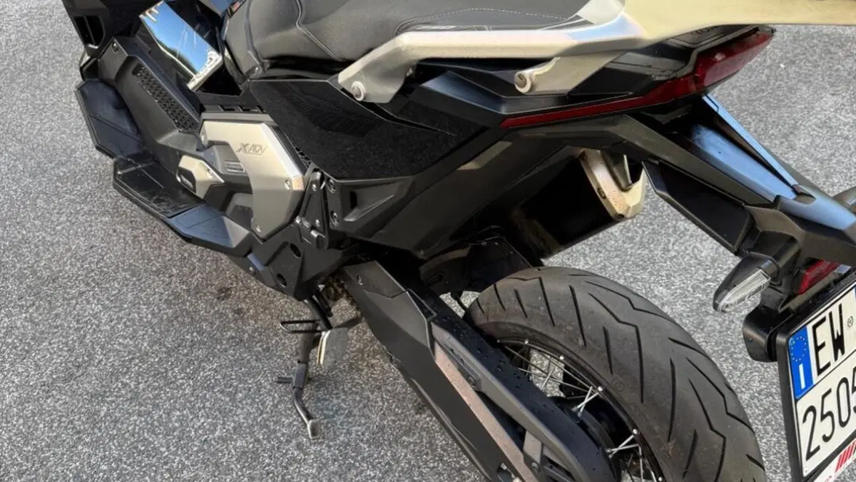 Honda X-ADV 750 DCT (2021 - 24)  (2)