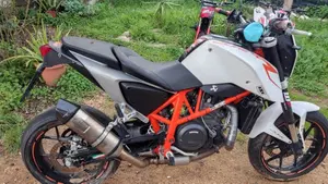 KTM 690 Duke R (2010 - 15)  (5)
