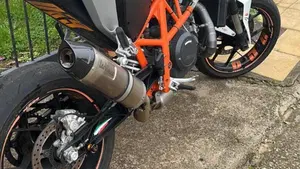 KTM 690 Duke R (2010 - 15)  (6)
