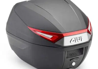 Bauletto Givi C30N Nero con catadiottri rossi 30lt - Annuncio 9282089