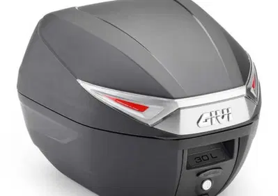 Bauletto Givi C30NT Nero con catadiottri Fumè 30lt - Annuncio 9290820