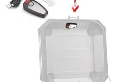 Luce interna di cortesia Givi E198b per bauletti - Annuncio 8984250