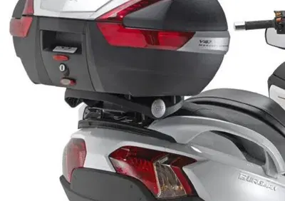 GIVI SR3104 Attacco posteriore specifico per baule - Annuncio 8845404