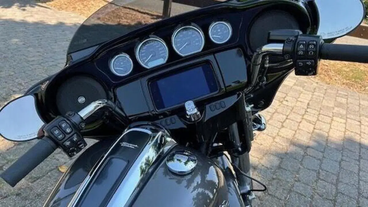 Harley-Davidson Street Glide ST (2022 - 23)  (3)