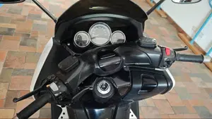 Yamaha T-Max 500 White Max (2010 - 11)  (9)