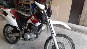 Yamaha TT 600 R  (2)