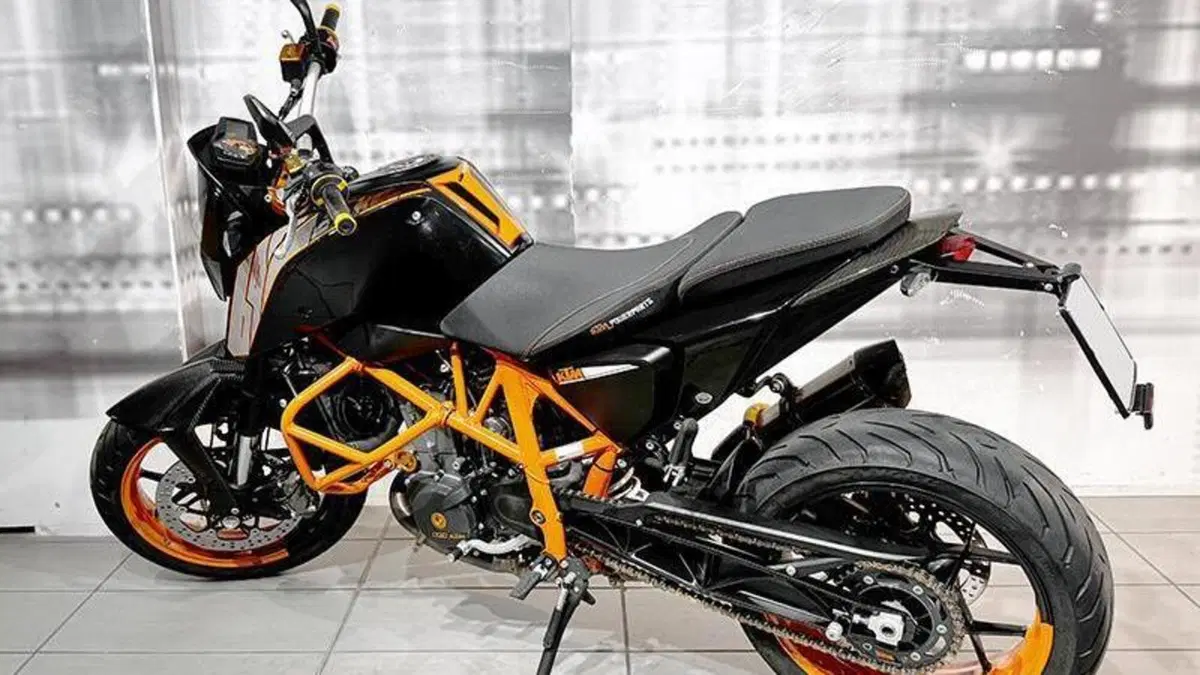 KTM 690 Duke (2012 - 16)  (2)