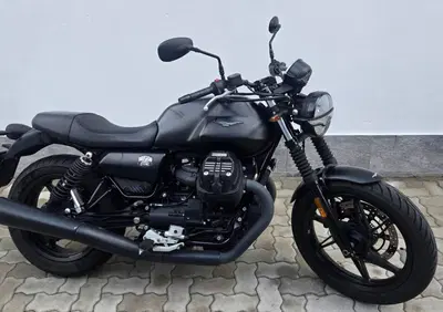 Moto Guzzi V7 Stone (2021 - 24) - Annuncio 10012418