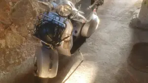 Piaggio Vespa 125 PX  (5)