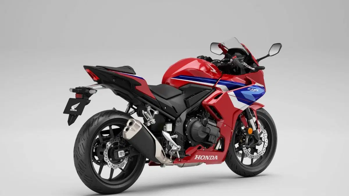 Honda CBR 500 R (2026)  (4)