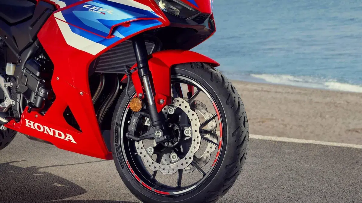 Honda CBR 500 R (2026)  (7)