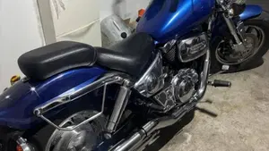 Suzuki Marauder VZ 800  (2)