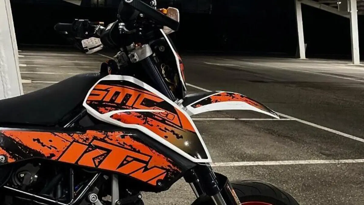 KTM 690 SMC (2008- 11)  (8)