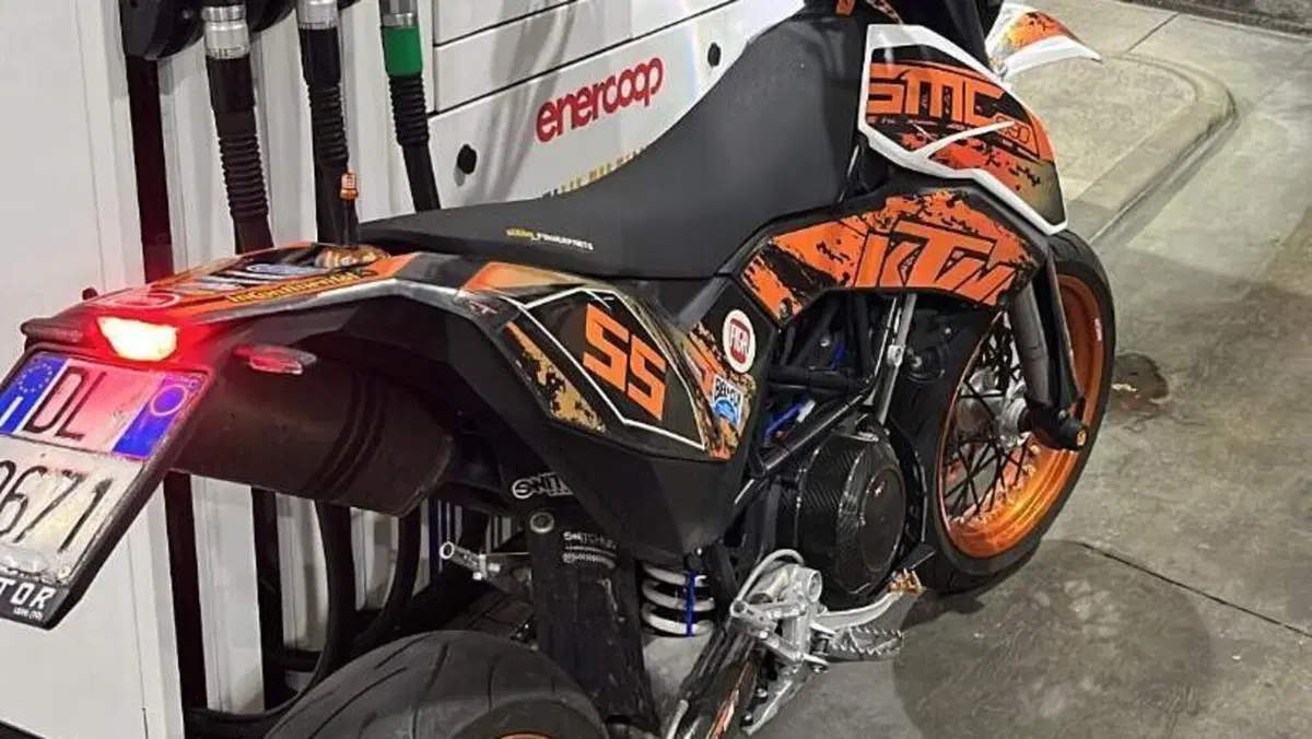 KTM 690 SMC (2008- 11)  (7)