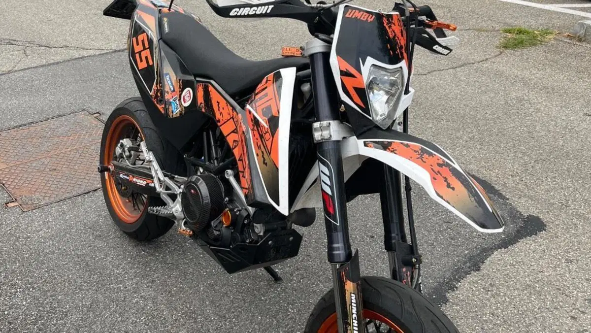 KTM 690 SMC (2008- 11)  (2)