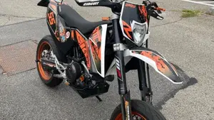 KTM 690 SMC (2008- 11)  (2)