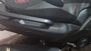 Yamaha T-Max 530 (2012 - 14)  (3)