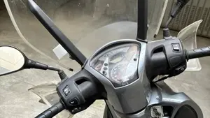Honda SH 150i ABS (2013 - 16)  (4)