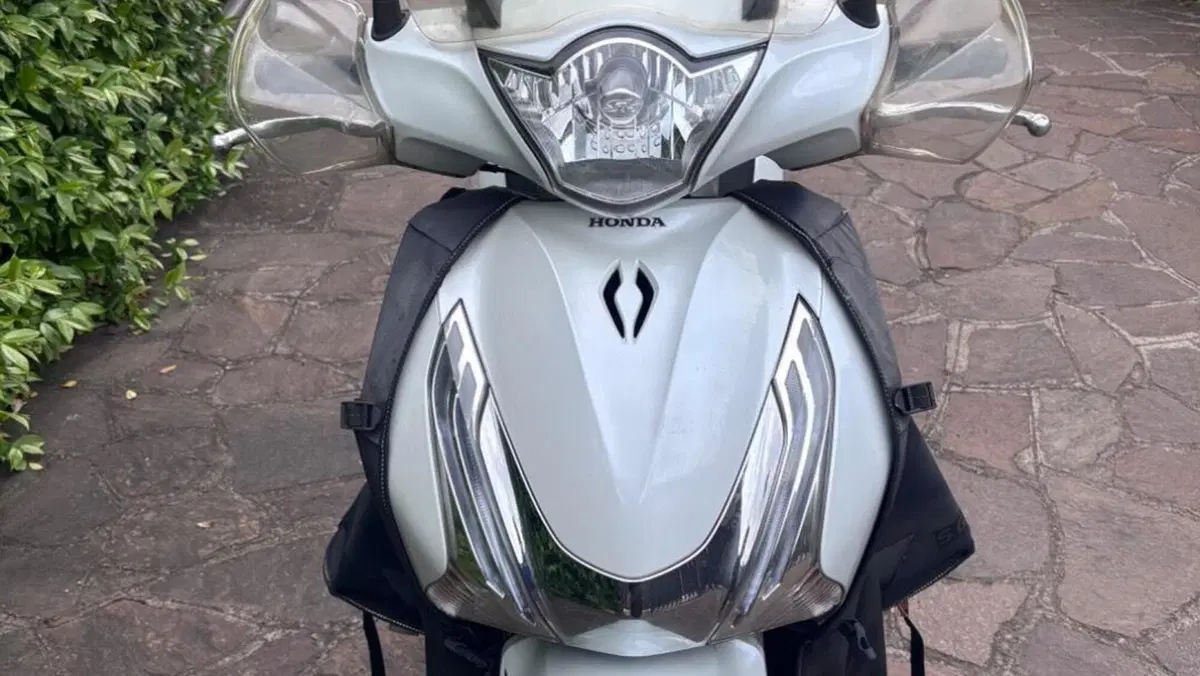 Honda SH 150i ABS (2013 - 16)  (2)
