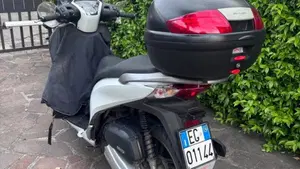 Honda SH 150i ABS (2013 - 16)  (3)