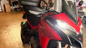 Ducati Multistrada V2 S (2022 - 24)  (2)