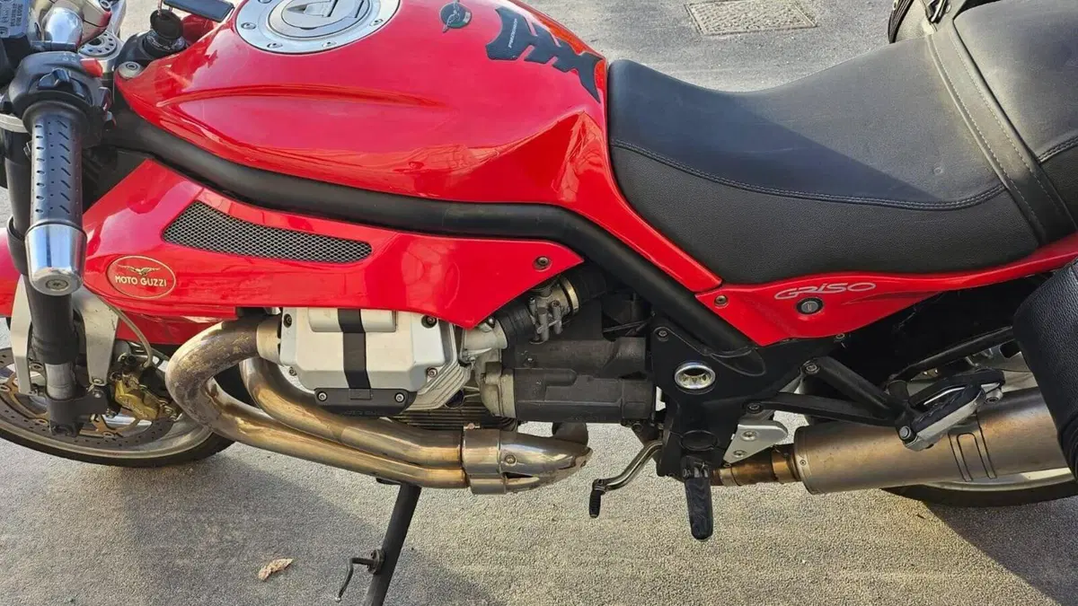 Moto Guzzi Griso 850  (3)