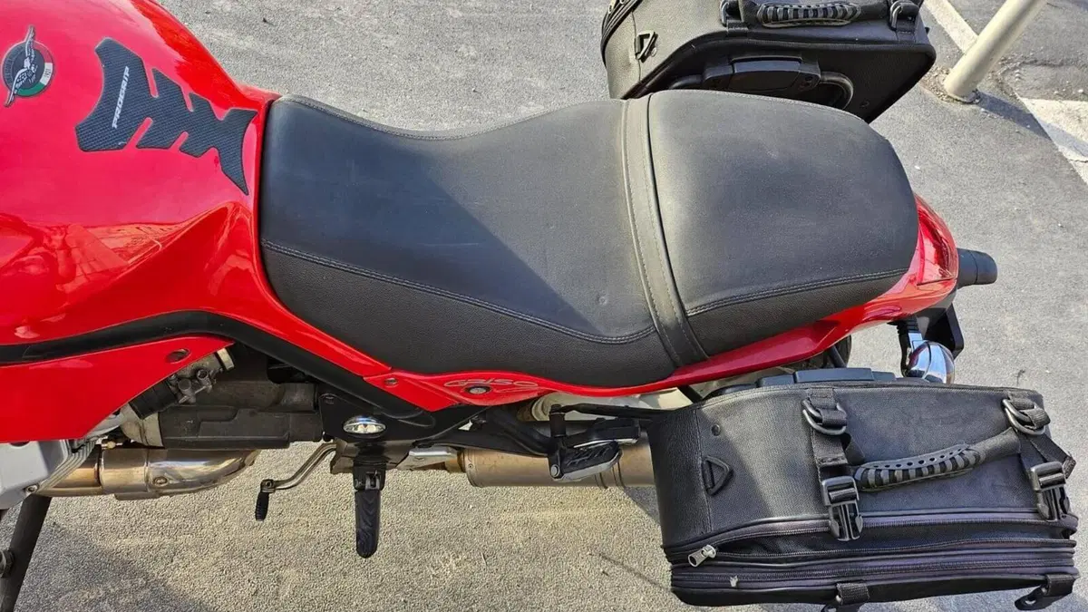Moto Guzzi Griso 850  (6)
