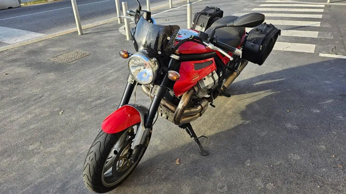 Moto Guzzi Griso 850  (7)