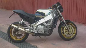 Yamaha FZR 1000 (1987 - 88) 