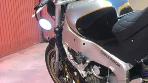 Yamaha FZR 1000 (1987 - 88)  (4)