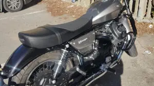 Moto Guzzi V9 Roamer (2021 - 24)  (3)