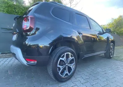 Dacia Duster 1.0 TCe 100 CV ECO-G 4x2 Prestige (8)