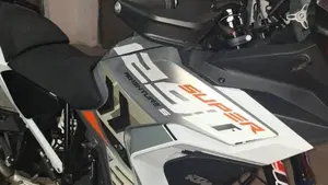 KTM 1290 Super Adventure S (2022 - 25)  (4)