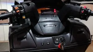 Suzuki Burgman AN 650 Executive ABS (2006 - 12)  (7)