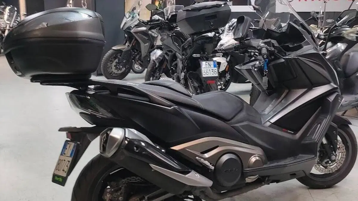 Kymco AK 550 ETS (2021 - 26)  (6)