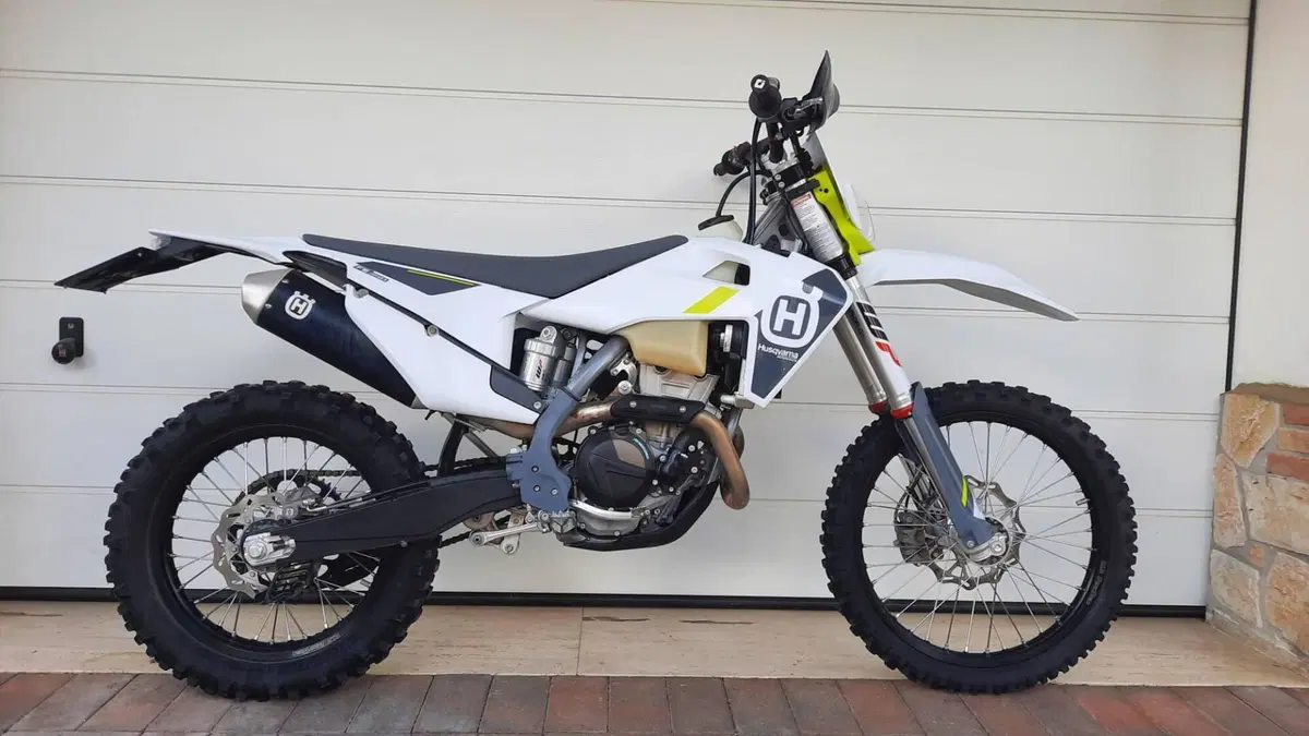 Husqvarna FE 350 (2022)  (2)