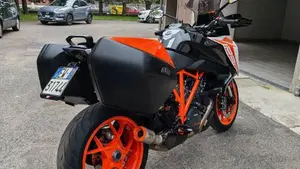 KTM 1290 Super Duke GT (2021)  (5)