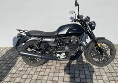 Moto Guzzi V7 III Stone (2017 - 20) - Annuncio 10012821