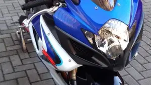 Suzuki GSX R 600 (2006 - 07)  (2)